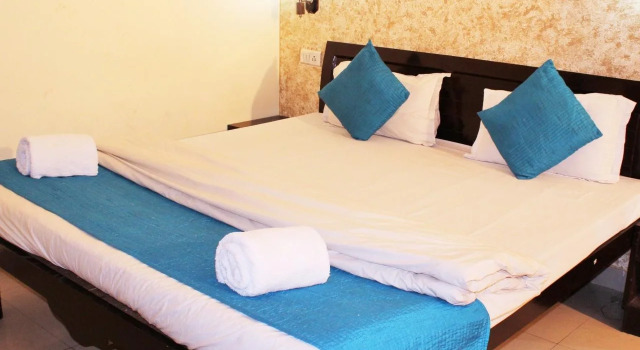 OYO 5723 Hotel Crown Jaipur, Забронировать Отель Отели штата Раджастхана 3 звезды, 3*