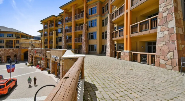 Номер Superior с красивым видом из окна Unequalled Ski in Out, Next to Gondola, Sundial hotel room, Pool, Hot tub, Condo Nast Winner C316A