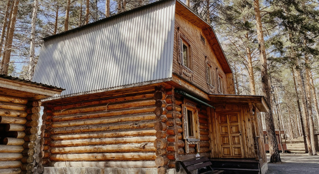 Радуга База Отдыха, Book Hotel Hoteller i Uvil'dy med parkering, Parkering