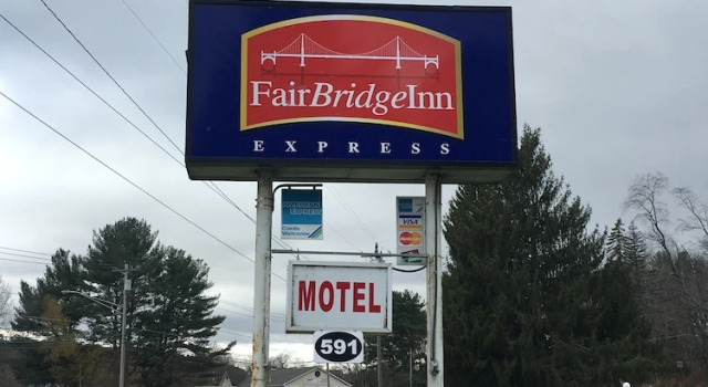 Fairbridge Inn Express, Rezerwuj Mini-hotel Milford Pike County