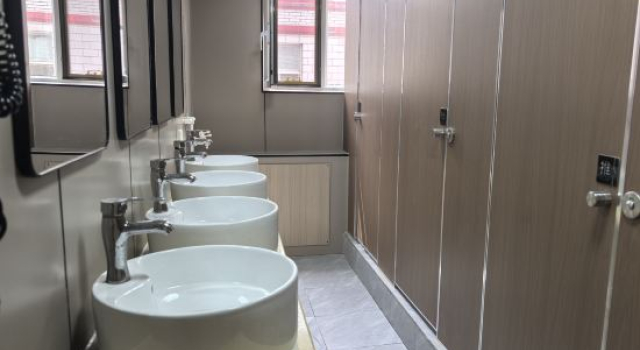 Кровать в общем номере (женский номер) XingYuan Hostel