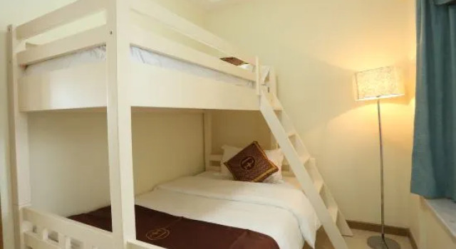 Семейный люкс Deluxe с 2 комнатами с видом на море Shili Renjia Apartment (Huidong Yapojiao Flagship Store)