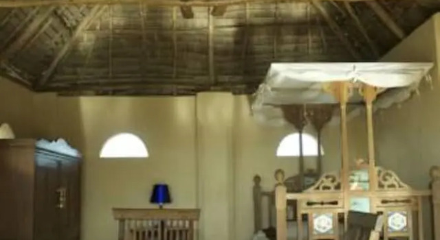 Waridi House