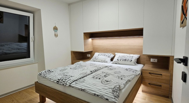 Sea View Apartment Mirjam