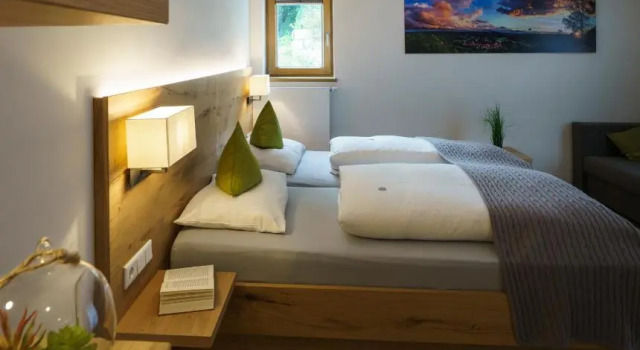 Двухместный номер Deluxe с балконом Hotel-Gasthof zur Sonne