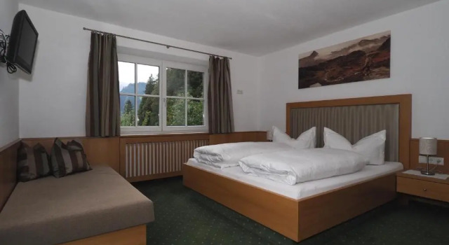 Landhaus Maria, Book Vacation Home Cottages in Inntal, Cottage