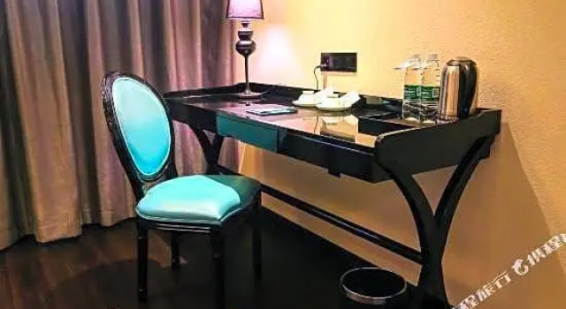 Xana Hotelle Chengdu Middle Ring Yopindo Branch, Rezerwuj Hotel Hotele w Qingyang z parkingiem, Parking