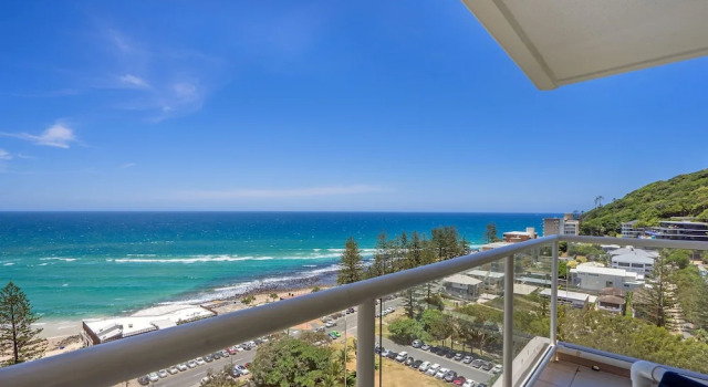 Апартаменты Standard c 1 комнатой с балконом и с видом на океан Burleigh Beach Tower
