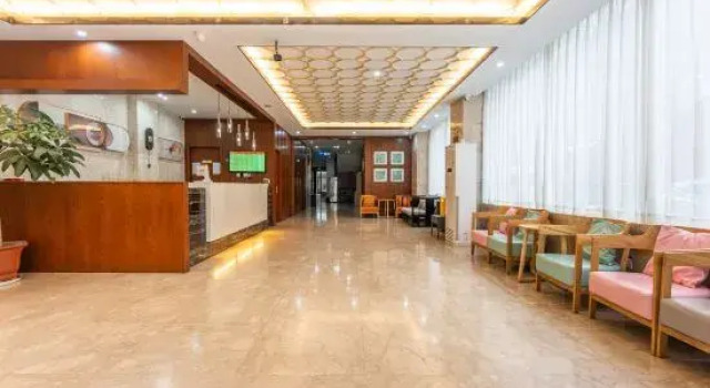Qingteng Yisu (Yuyao Yangming West Road Fuxiang), Prenota Hotel Hotel a Yuyao con parcheggio, Parcheggio