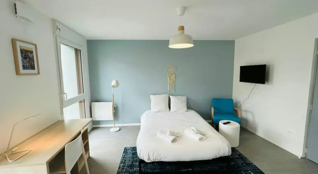 We Live In R - Suite 201, Rezerwuj Apartament Reims Champagne