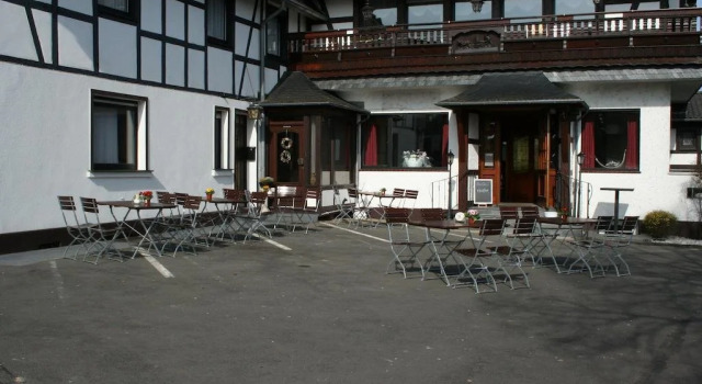 Hotel Pension Zur Linde, Boek Hotel Nideggen 
