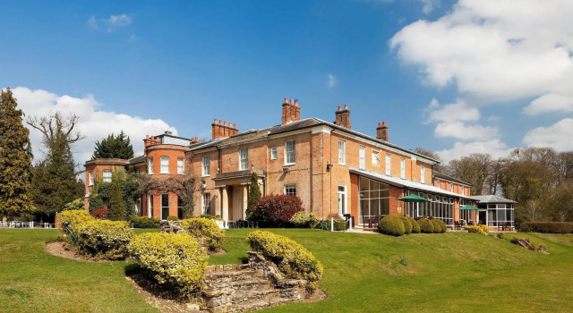 Люкс Mercure Newbury Elcot Park Hotel