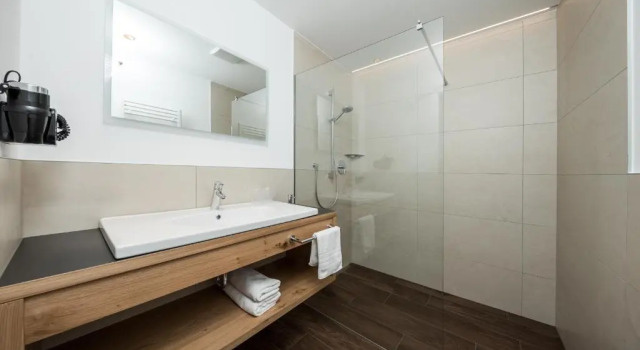 Полулюкс Hotel Landgasthof Weingut Seeperle
