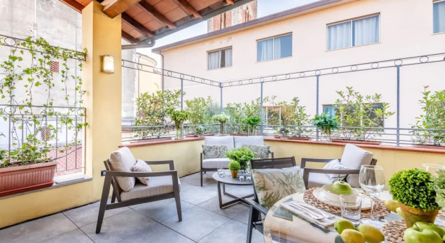 San Concordio Terrace, Забронировать Отель Отели Лукки с парковкой, рядом с Кафедральный собор Лукки, Парковка