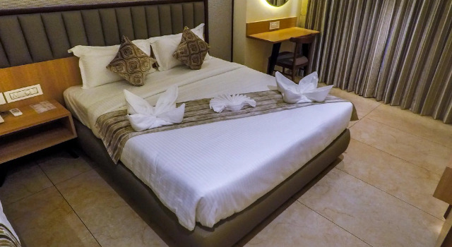 Номер Executive Rudra Shelter Business Hotel