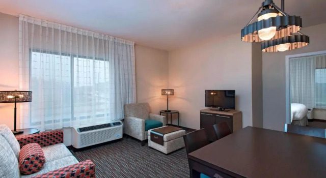 Люкс с 2 комнатами TownePlace Suites by Marriott Des Moines West/Jordan Creek