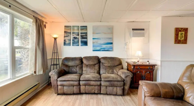 1 Ocean Fun:' Emerald Isle Apt, Steps to Beaches!, Забронировать Апартаменты/квартира Эмералд-Айл Северная Каролина, рядом с Emerald Isle Adventures