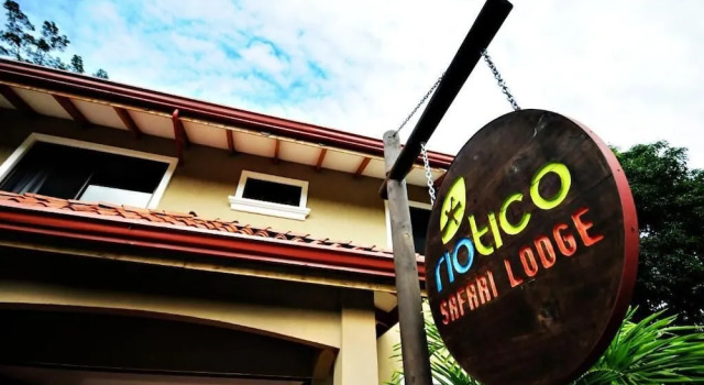 Rio Tico Safari Lodge, Rezervovat Rekreační dům Hotely v Puntarenas s parkováním, Parkování