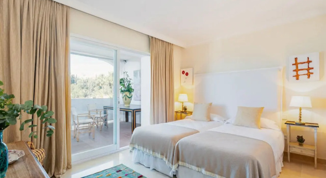 Amazing Apartament in Benahavis With Terrace and Pool. La Quinta Golf