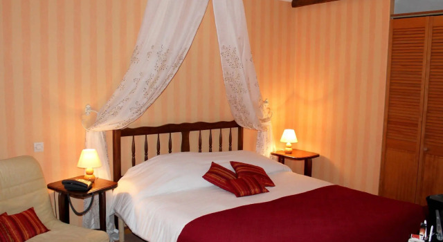 Auberge Le Colombien - Hôtel Restaurant