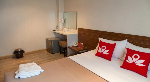ZEN Rooms Sukhumvit 18, Забронировать Отель Отели Бангкока 3 звезды, 3*
