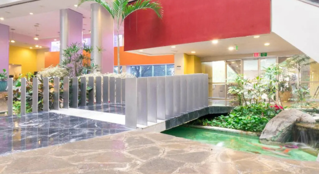 Holiday Inn Monterrey-Parque Fundidora by IHG, Забронировать Отель Монтеррей Монтеррей, рядом с Cintermex International Convention Center