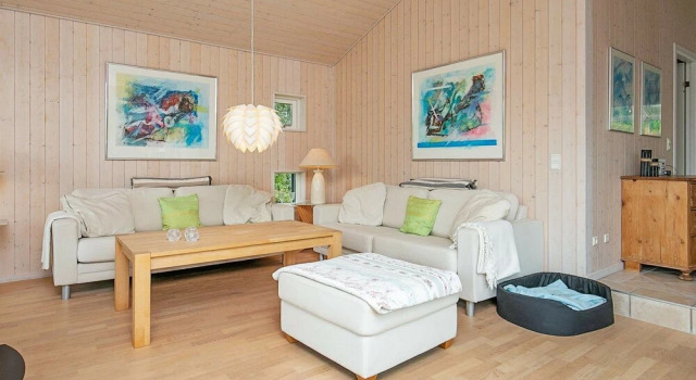 Elegant Holiday Home in Jutland With Sauna, Prenota Hotel Hotel 3 stelle a Falster, 3*