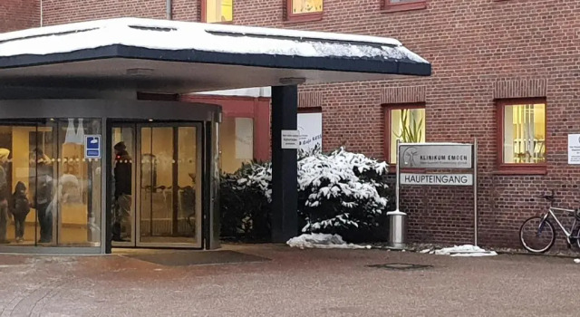 Ferienwohnung Helena, Забронировать Отель Отели Эмден с парковкой, рядом с Восточно-фризский музей земель в Эмдене, Парковка