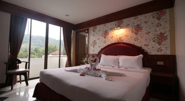 Номер Superior Taj Phuket Inn