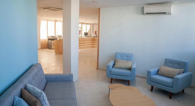 Royal Sunset Beach Club