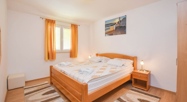 Apartments Dandelion, Забронировать Апартаменты/квартира Отели Биоград-на-Мору с парковкой, рядом с Kornati Marina, Парковка