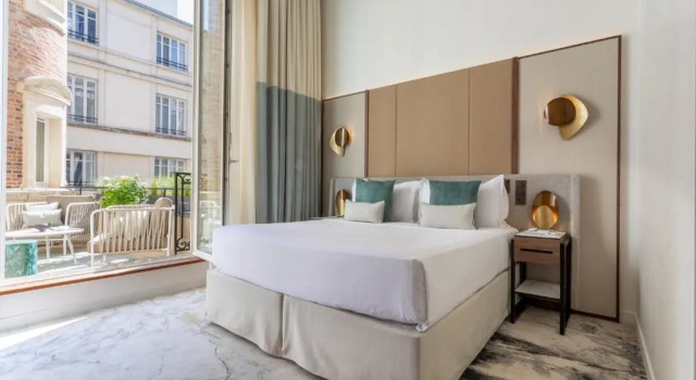 Двухместный полулюкс с террасой InterContinental Paris Champs Elysées Etoile by IHG