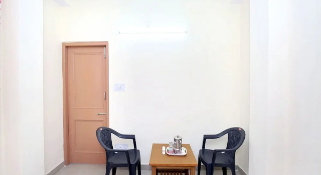OYO 12718 Home 1BHK Hill View