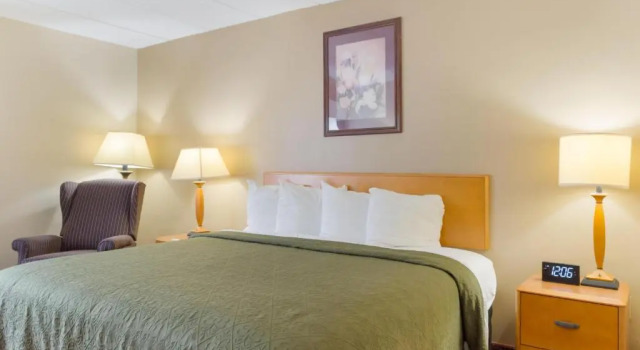 Двухместный номер Deluxe All Seasons Inn & Suites Smithfield Providence
