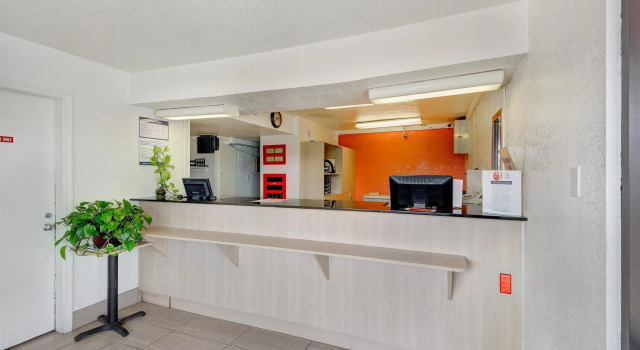 Motel 6 Wichita, KS