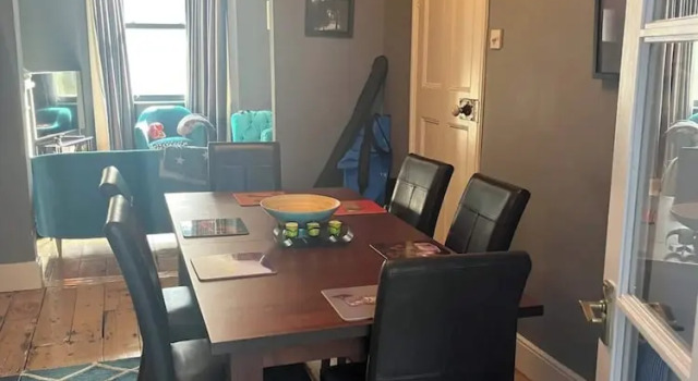 Charming 3BD House W/private Garden - Bristol, Забронировать Дом для отпуска Виллы Бристоля, рядом с UK Bungee Club Bristol, Вилла