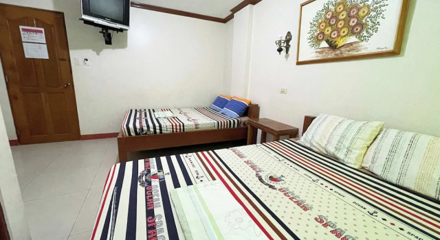 Четырёхместный номер Standard Sea Jewel Beach Resort Puerto Galera