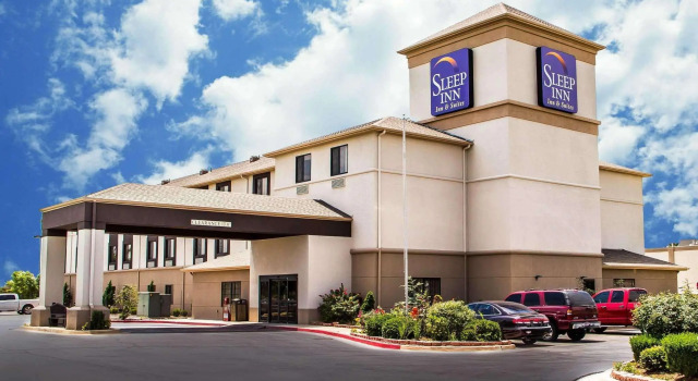 Кровать в общем номере Sleep Inn & Suites Oklahoma City North