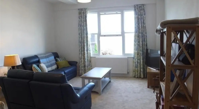 Newbridge House Apartment 2