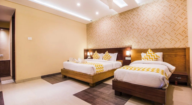 Hotel The Grand Bhavya Palace
