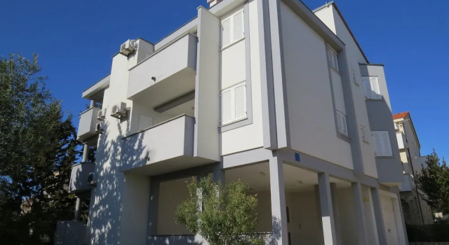 Apartments Danijela