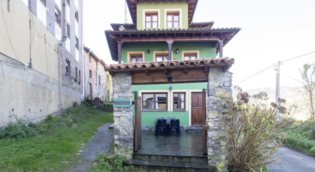 Lovely Apartment in Colunga near Sea Beach