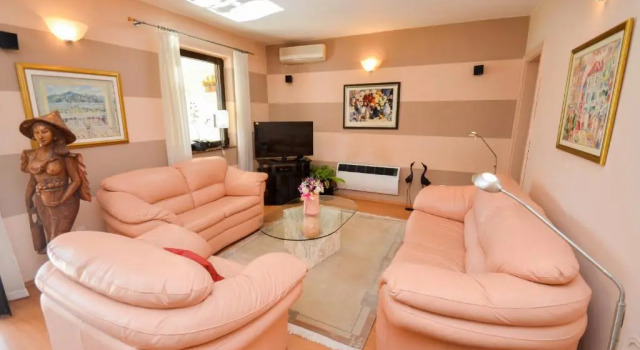 La Grande Apartments, Boek Appartement Dobrota 