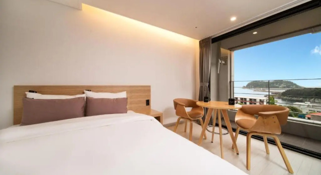Двухместный номер Deluxe с балконом и с видом на море Pino Hotel
