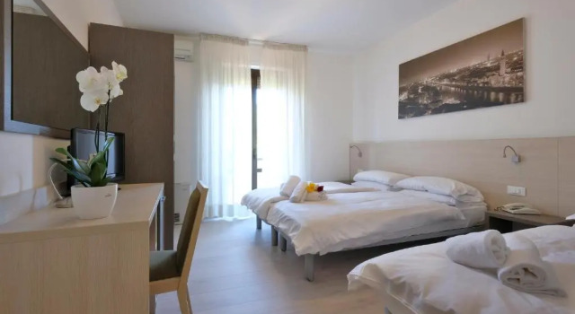 Трёхместный номер Standard Hotel Gelmini