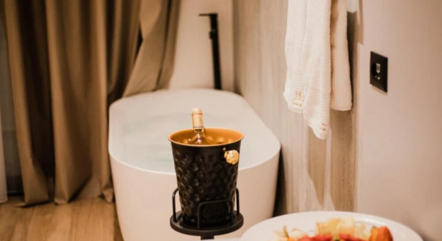 Полулюкс La Onda Hotel Durres