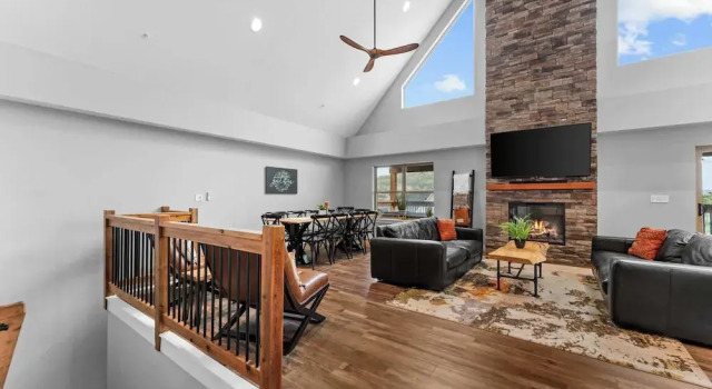 Green Wood Getaway for 18, Забронировать Отель Холлистер Table Rock Lake