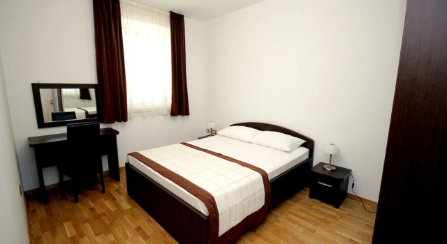 Apartments Mirista, Book Apartment Petrovac na Moru 