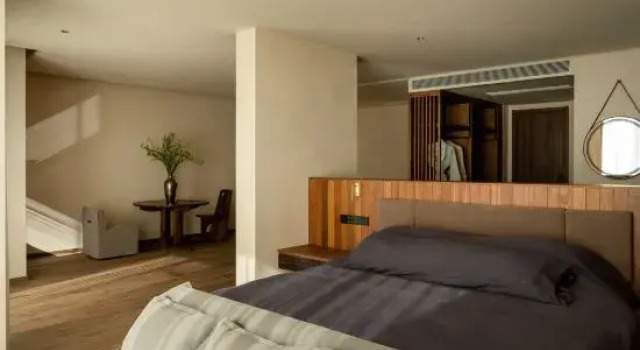 Люкс с балконом и с красивым видом из окна Yunqi·Dali | Parent-Child•Garden•Mountain View Hotel (Erhai S Bay Ecological Corridor Branch)