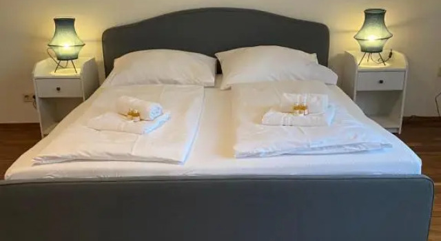 Schlossberg Blick Apartment -Top 7 self check-in, Rezerwuj Apartament Hotele w Graz z parkingiem, Parking